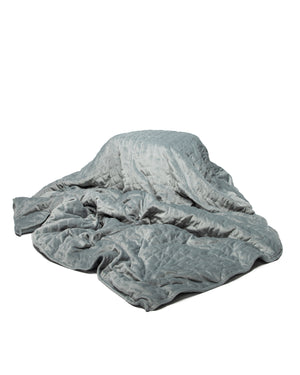 Grey plush minky weighted blanket - Mandala Wellth Canada